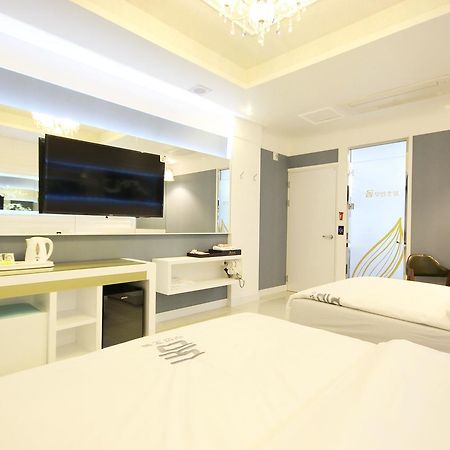 Dome Hotel Gwangju Metropolitan City ภายนอก รูปภาพ