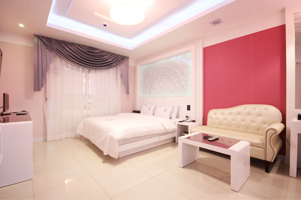 Dome Hotel Gwangju Metropolitan City ภายนอก รูปภาพ