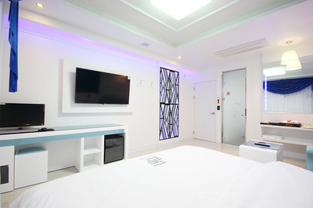 Dome Hotel Gwangju Metropolitan City ภายนอก รูปภาพ