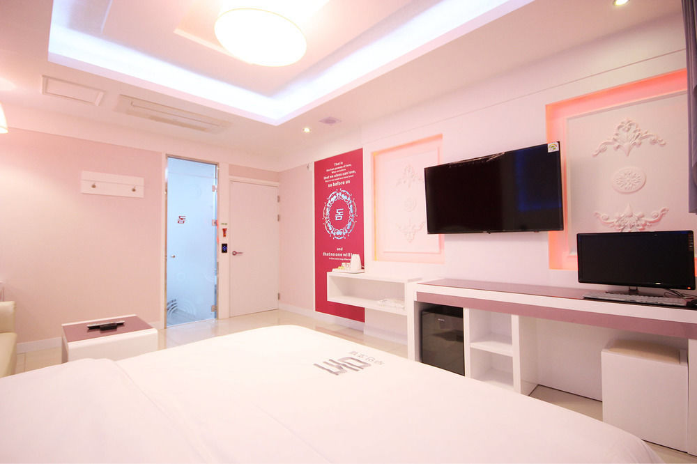 Dome Hotel Gwangju Metropolitan City ภายนอก รูปภาพ