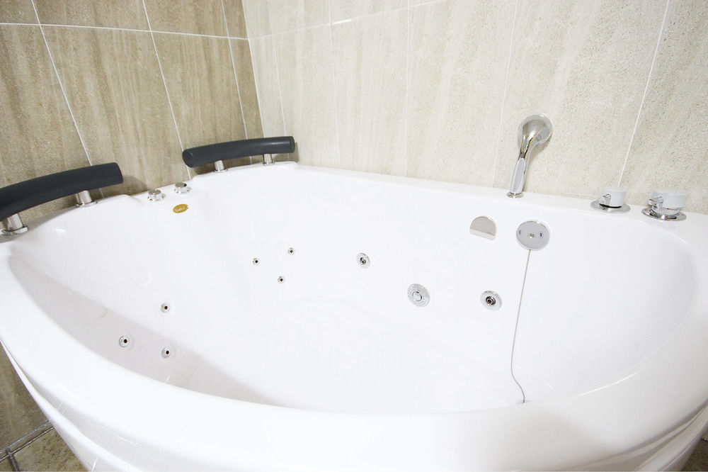 Dome Hotel Gwangju Metropolitan City ภายนอก รูปภาพ