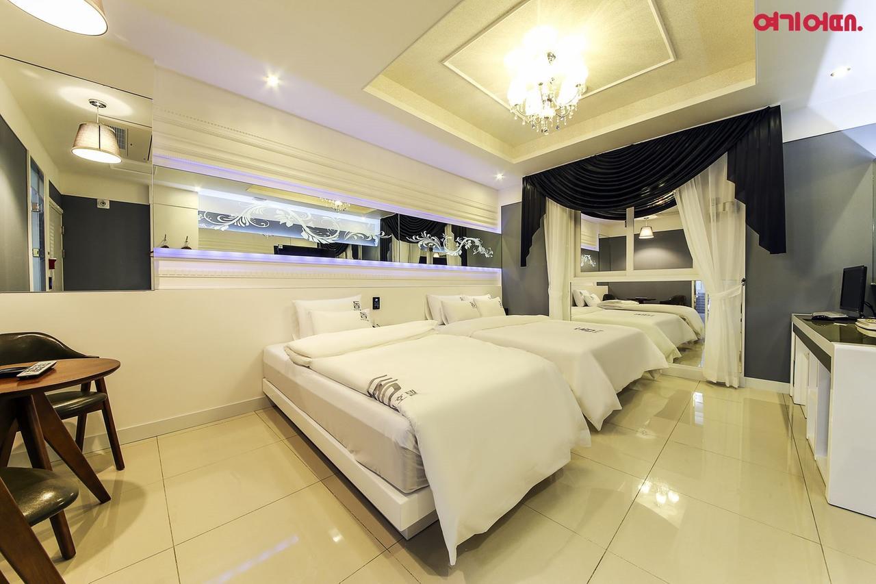 Dome Hotel Gwangju Metropolitan City ภายนอก รูปภาพ