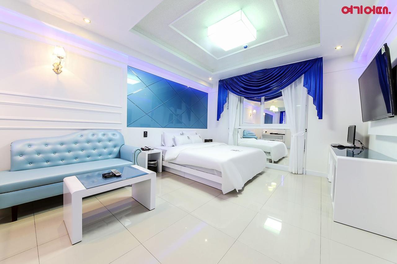 Dome Hotel Gwangju Metropolitan City ภายนอก รูปภาพ