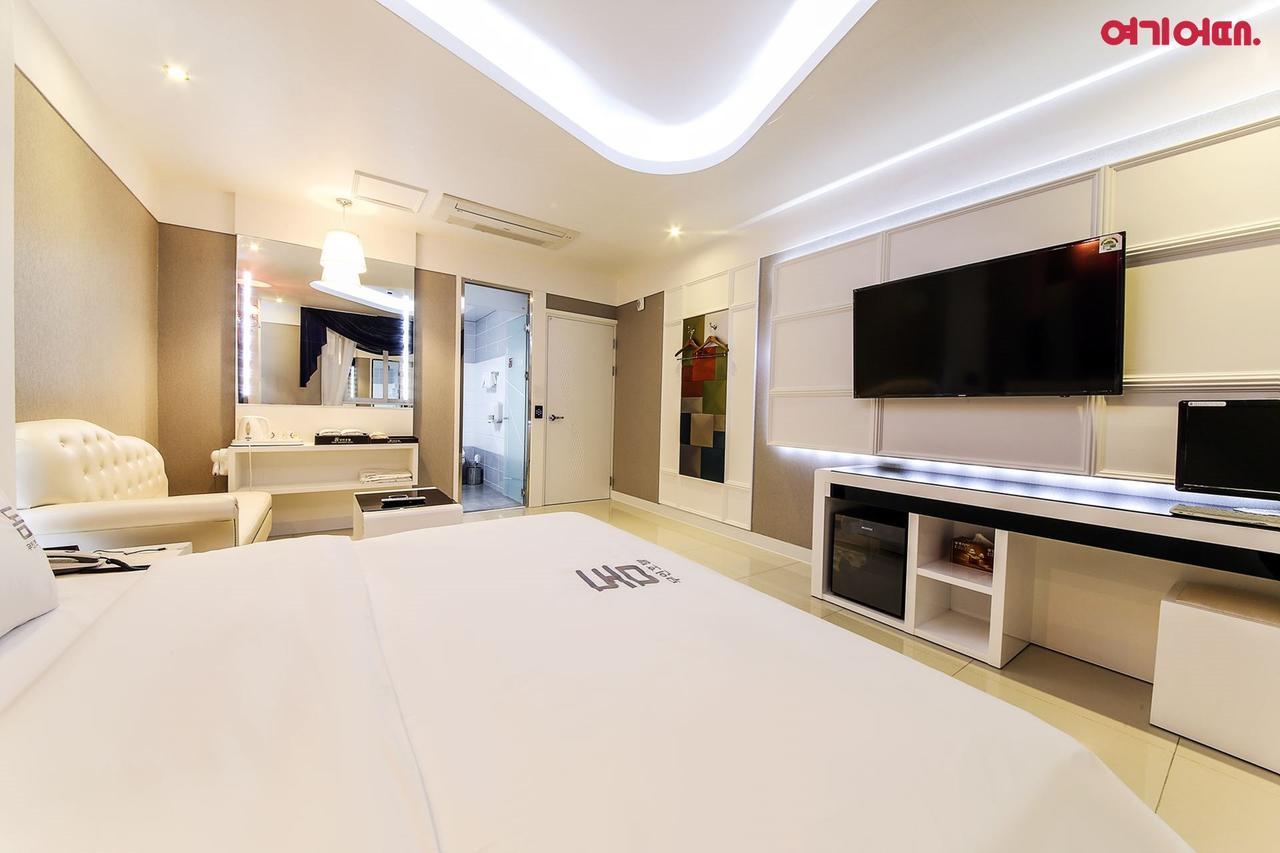 Dome Hotel Gwangju Metropolitan City ภายนอก รูปภาพ